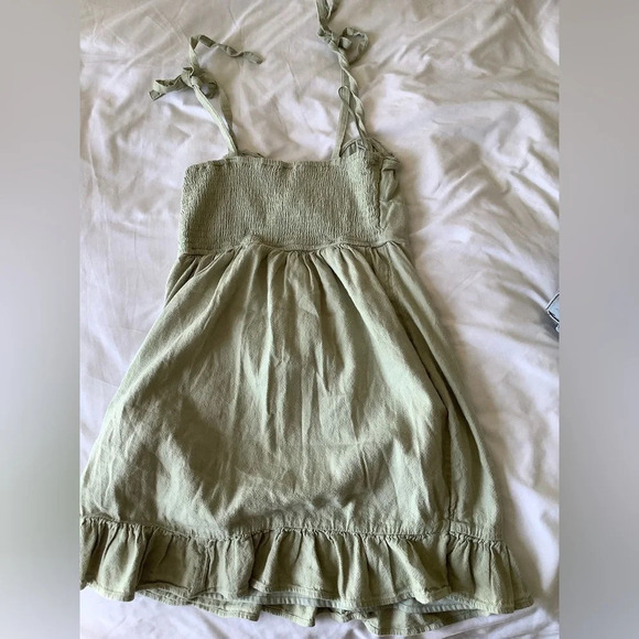 sage hollister dress - Picture 3 of 3